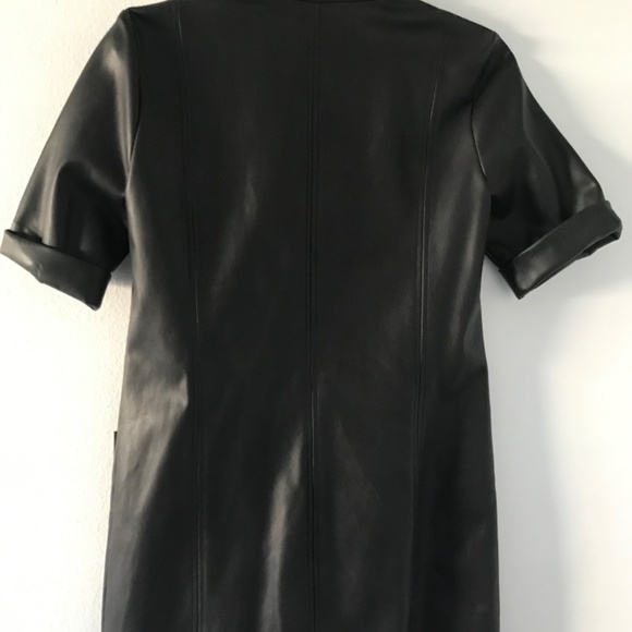 Hip Faux Leather - Picture 2 of 3